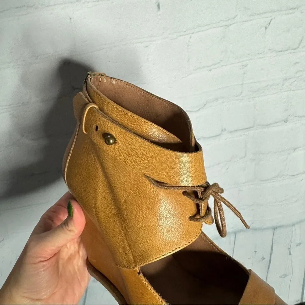 Lucky Penny Tan Leather Lace-Up Cutout Wedge Ankle Shooties Size 39 New Anthro
